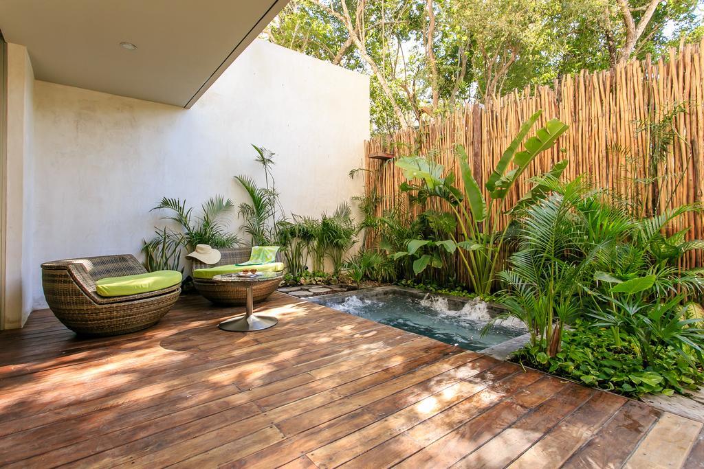 Eco-Chic Design Condos Wrapped In Nature'S Elements By Stella Rentals تولوم المظهر الخارجي الصورة
